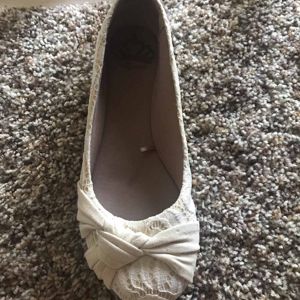 Lace sandals